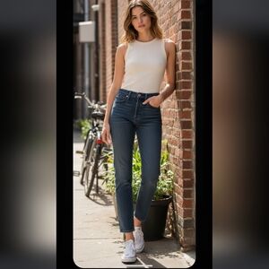 Levi's Wedgie Straight Jeans
